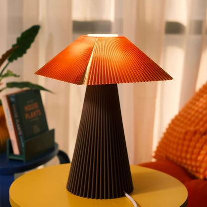 Super Pleaty Lamp