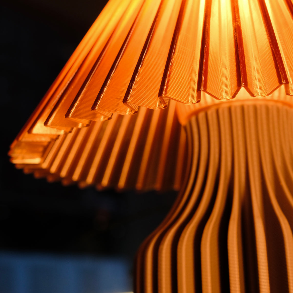 Pleaty Lamp