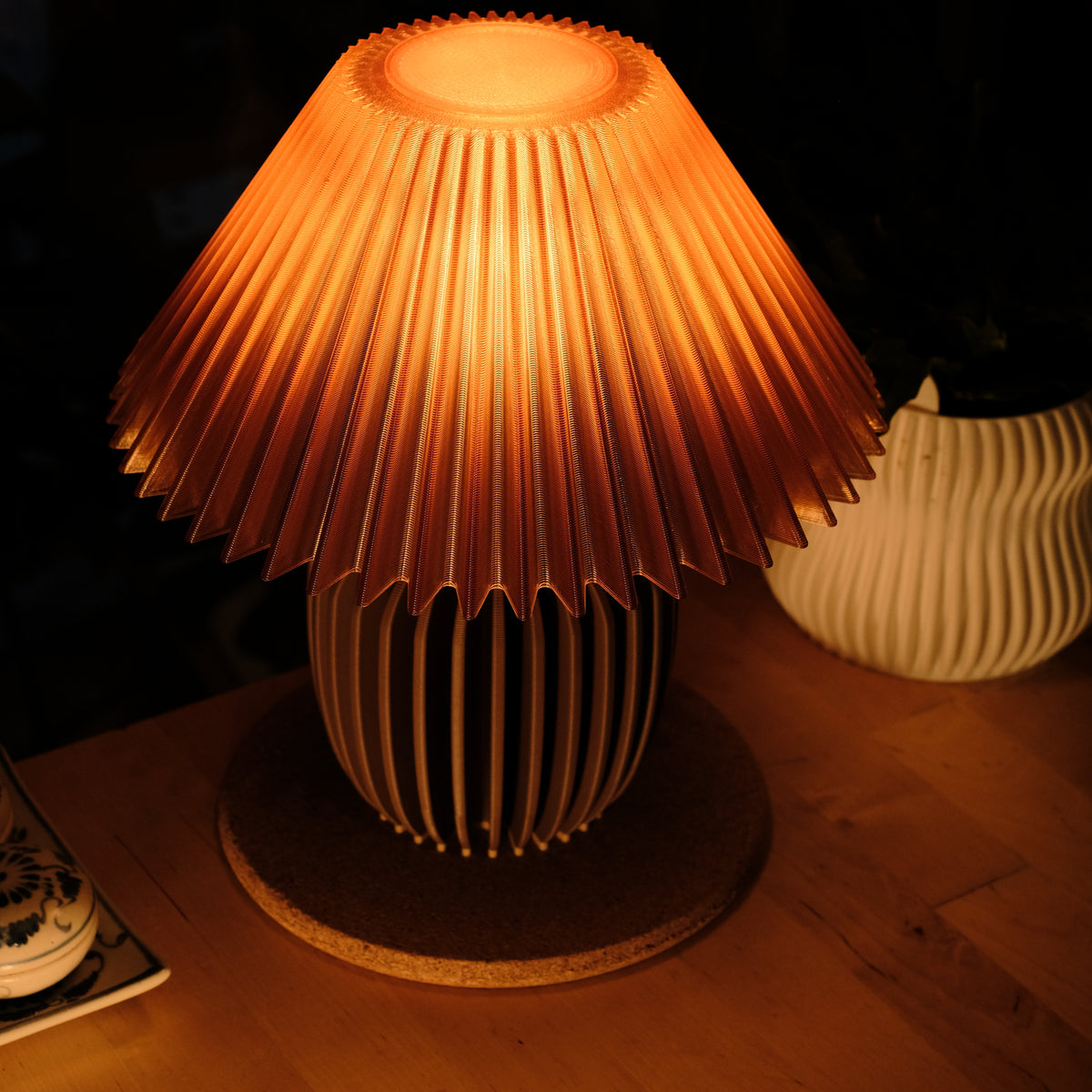 Pleaty Lamp