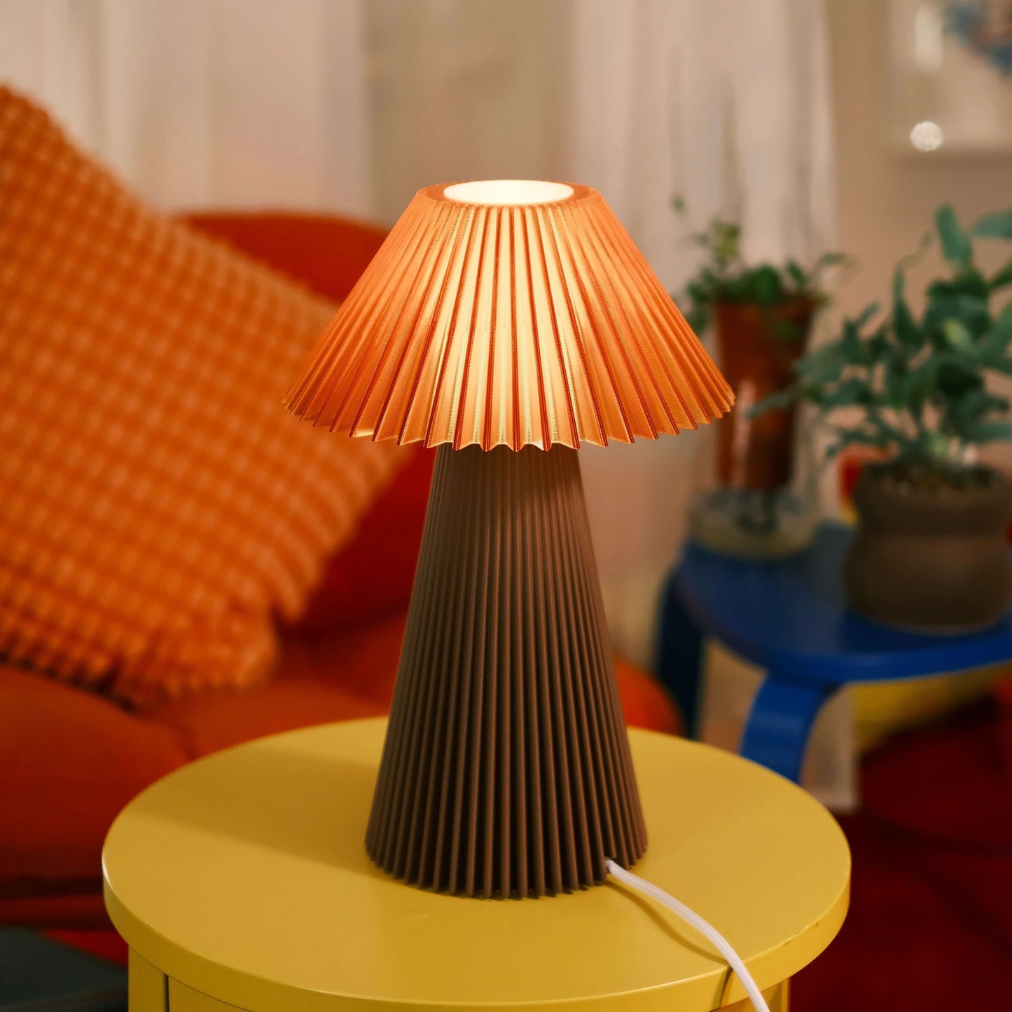 Super Pleaty Lamp