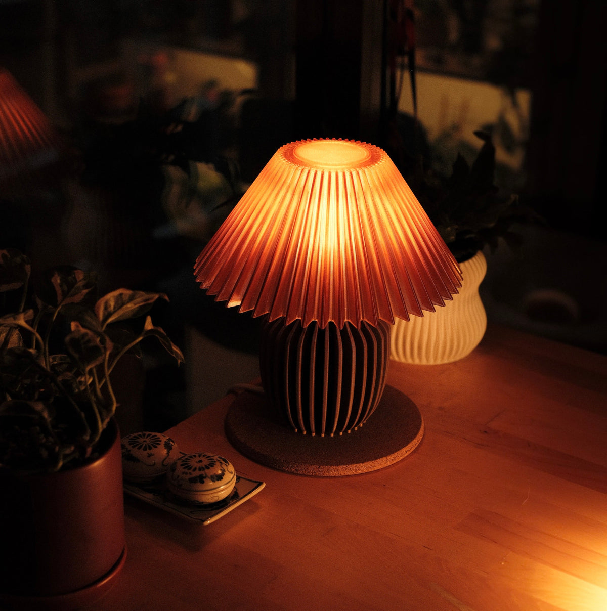 Pleaty Lamp