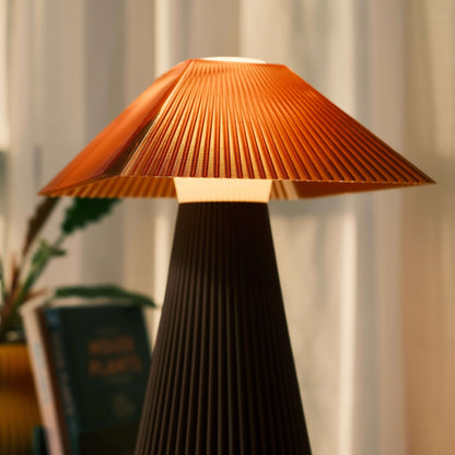 Super Pleaty Lamp