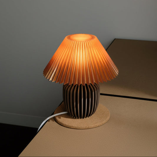 Pleaty Lamp