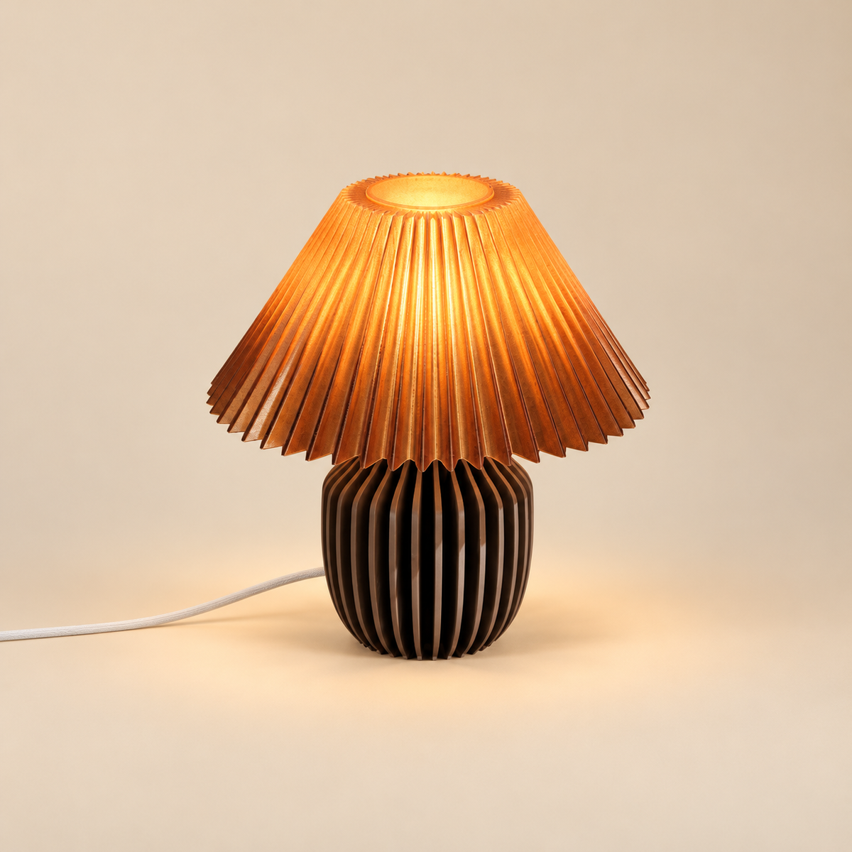 Pleaty Lamp